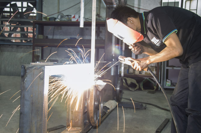 �㶫�����и������