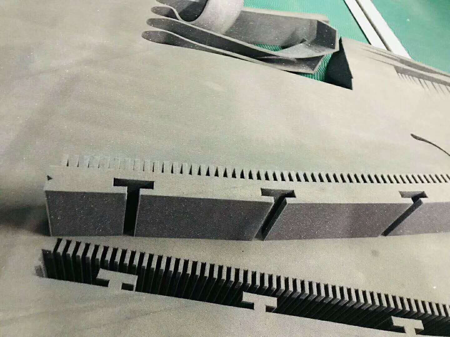 �������������и��